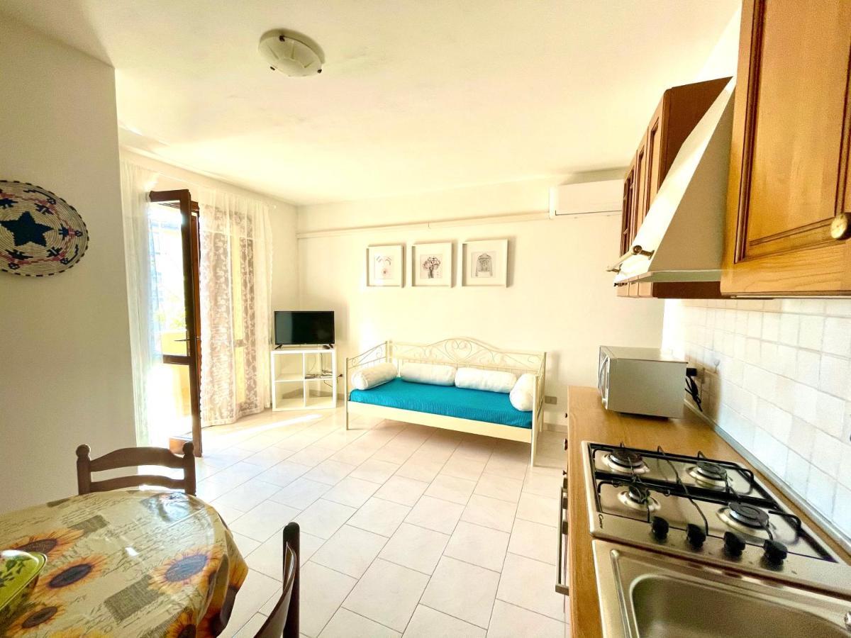 Apartment Luisa Tergu エクステリア 写真
